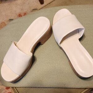 VINCE Platform Sandals Sz 9M